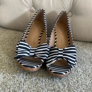 Black & White striped Wedge Sandals sz 11